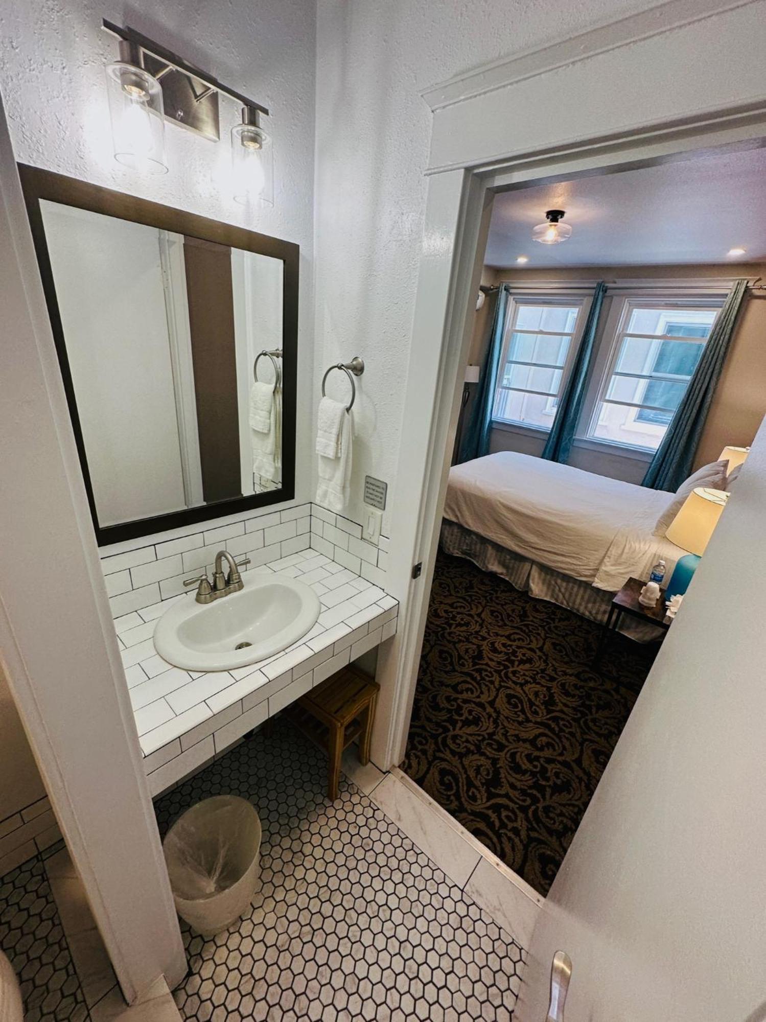 The Edgewater Hotel Avalon Kültér fotó